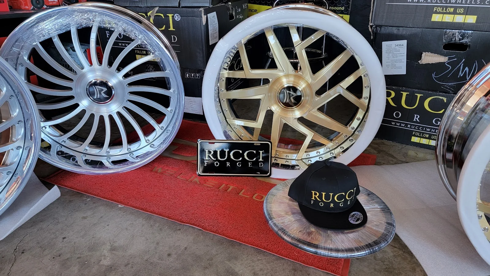 No Limit Car Audio / Slab Customs storefront in Opelousas, LA
