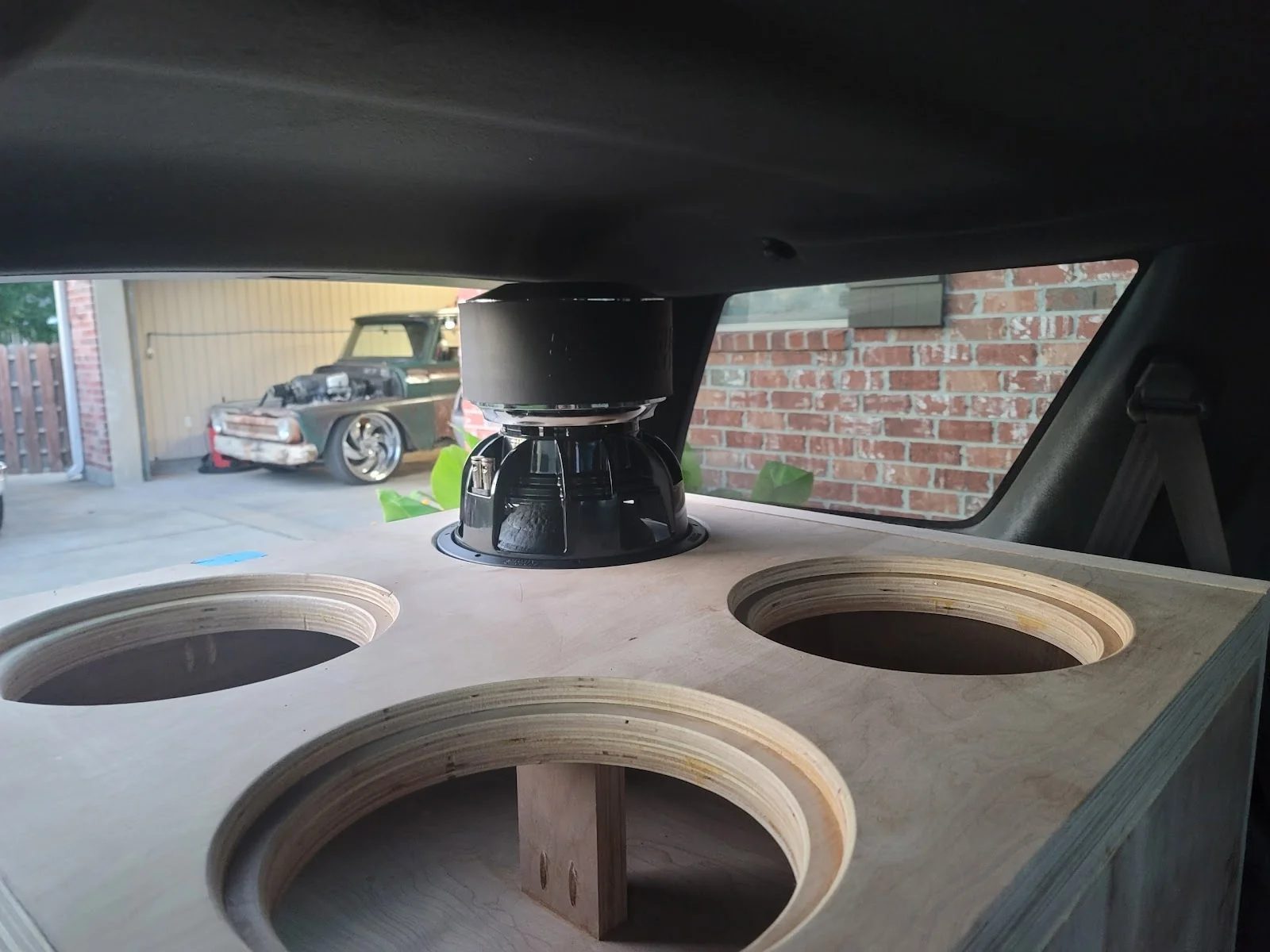 No Limit Car Audio / Slab Customs shop exterior
